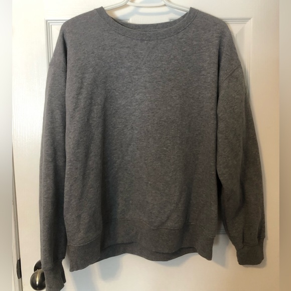 George crewneck - Picture 1 of 3